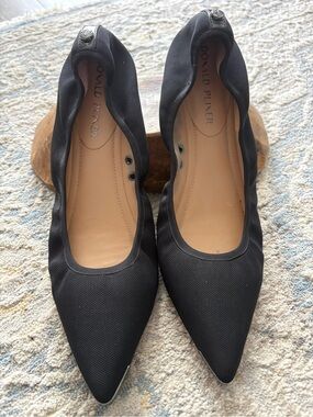 Donald J. Pliner Black Pointed Ballet Flats with Logo Accent NWOB